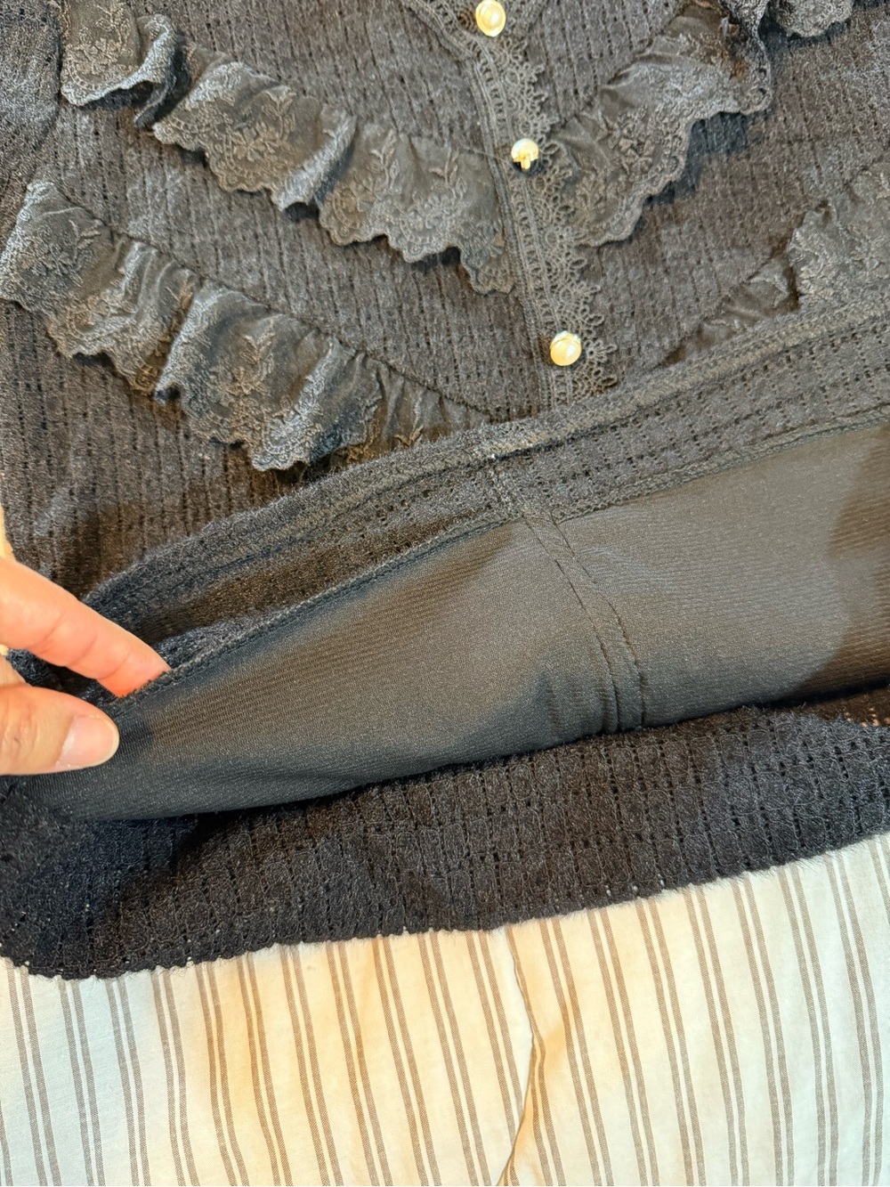 Vintage Black Lace Ruffle Blouse Women’s Medium Pearl Button Cottagecore Top - Picture 12 of 13